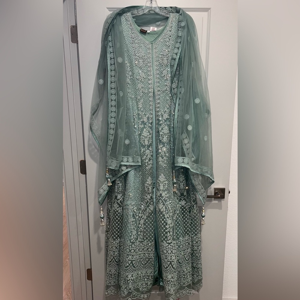 Anarkali Salwar Suit. Mint Green Size 48